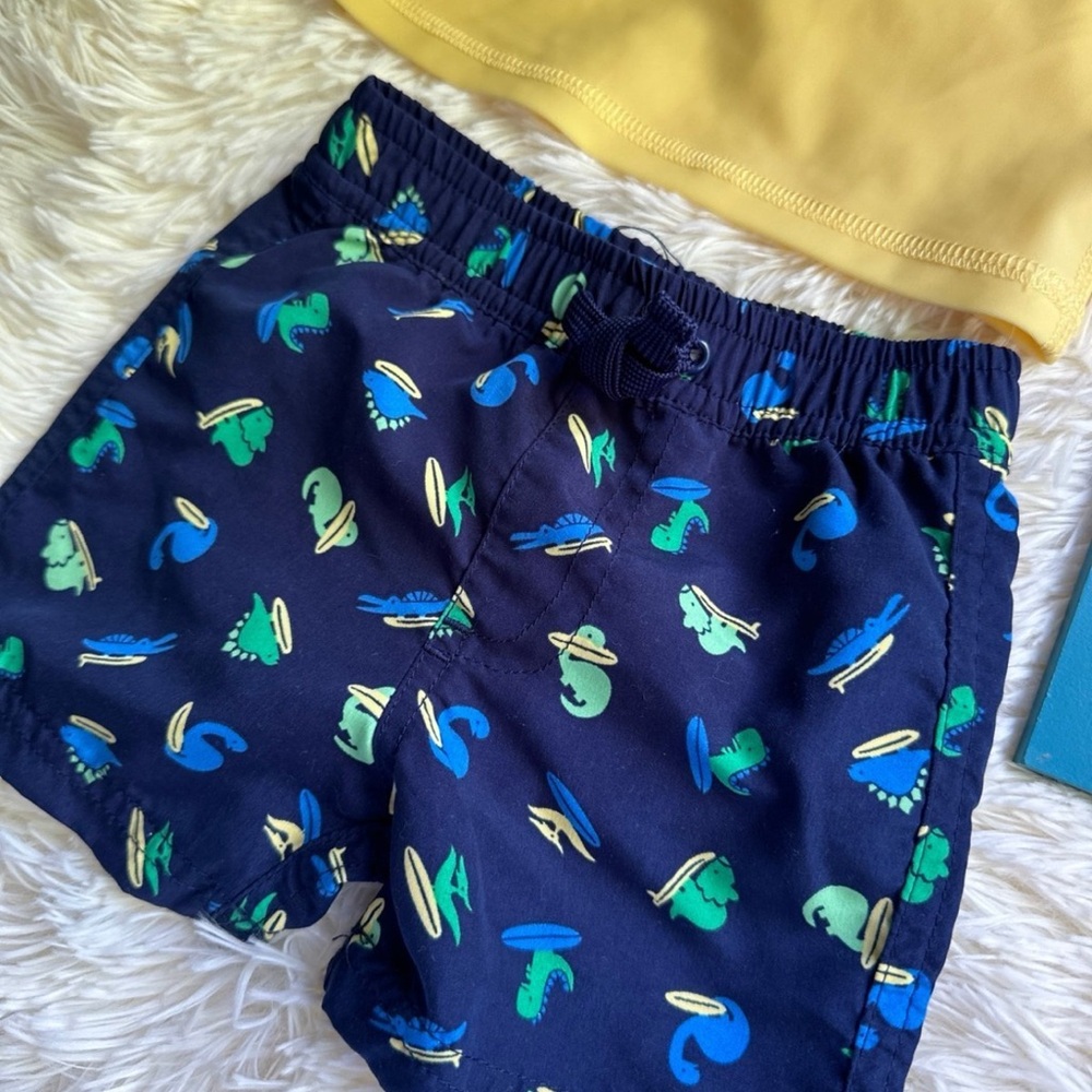 Yellow Dinosaur Rash Guard Set - Picture 2 of 6